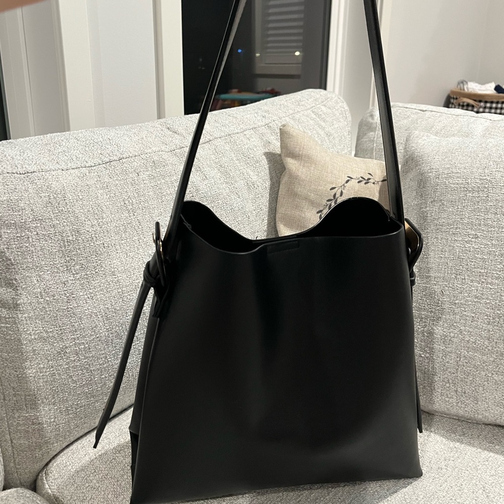 Antik Kraft Vegan Leather Black shoulder Purse